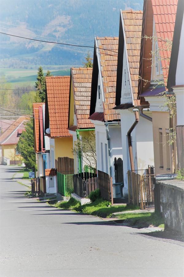 Hotel Poludnica ลิฟตอฟสกีมิคูลาช ภายนอก รูปภาพ