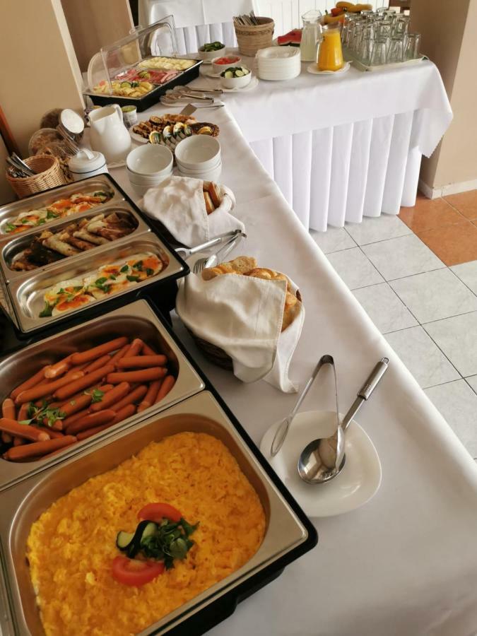 Hotel Poludnica ลิฟตอฟสกีมิคูลาช ภายนอก รูปภาพ