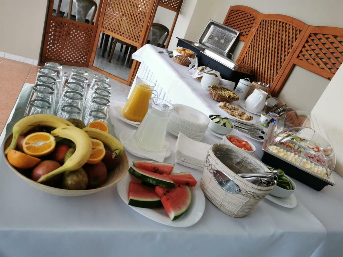Hotel Poludnica ลิฟตอฟสกีมิคูลาช ภายนอก รูปภาพ