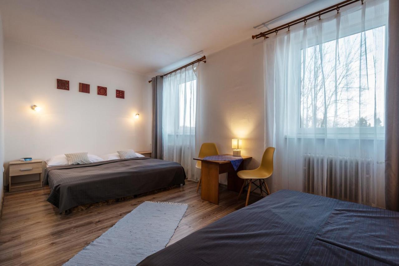 Hotel Poludnica ลิฟตอฟสกีมิคูลาช ภายนอก รูปภาพ